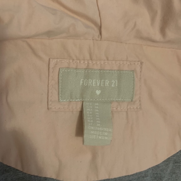 Pink lightweight jacket - Picture 2 of 3